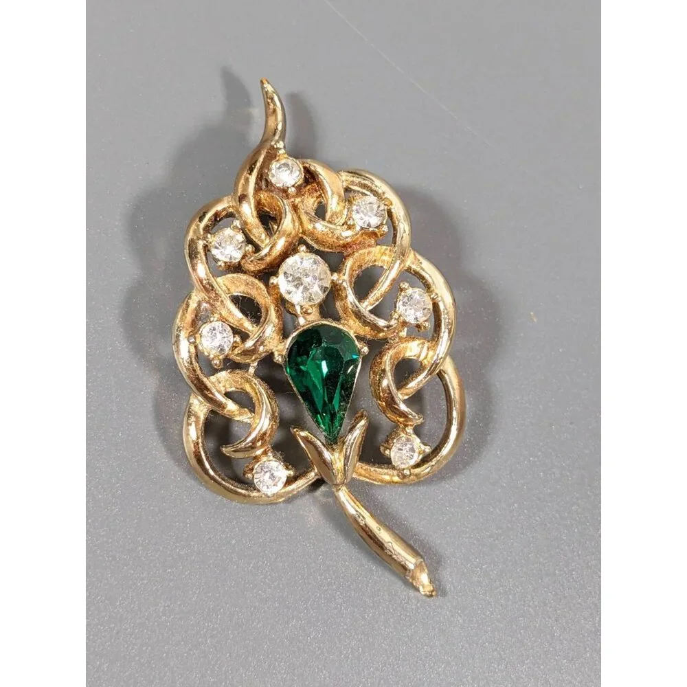 Vintage Green Teardrop Rhinestone Open‎ Work Leaf Gold Tone Brooch Pin